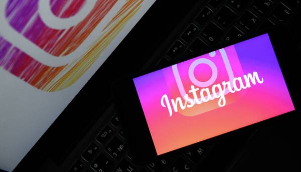 Головна 44 Instagram блюритиме підліткам контент, який містить оголену натуру