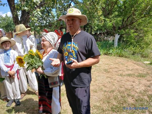 «Зажинки»: перші колоски, зібрані з поля, залишили для різдвяного дідуха. 26 «Зажинки»: перші колоски, зібрані з поля, залишили для різдвяного дідуха. 26