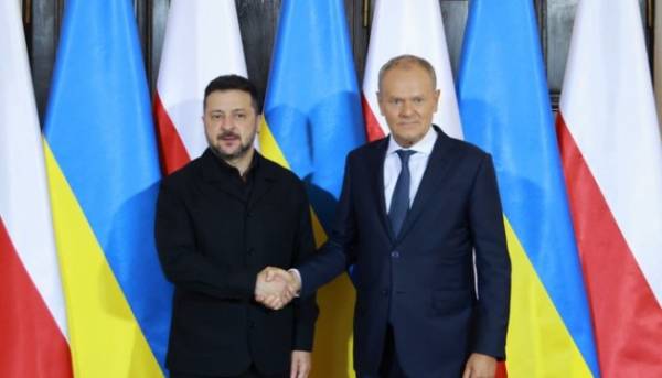 Зеленський та Туск провели переговори щодо минулих подій, військової співпраці та безпеки громадян України в Польщі