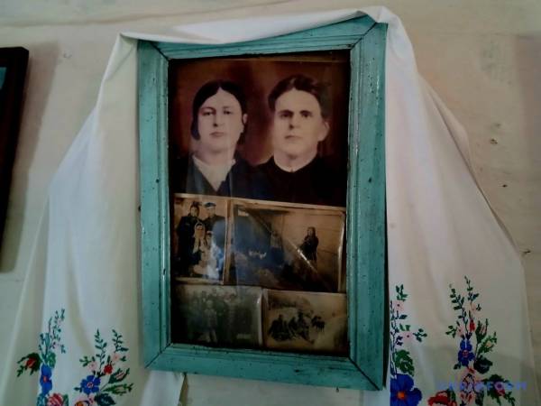 «Зажинки»: перші колоски, зібрані з поля, залишили для різдвяного дідуха. 17 «Зажинки»: перші колоски, зібрані з поля, залишили для різдвяного дідуха. 17