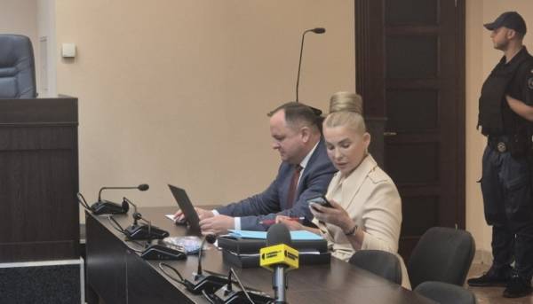 Адвокати Тимошенко не вимагатимуть повернення обвинувального акта прокурору.