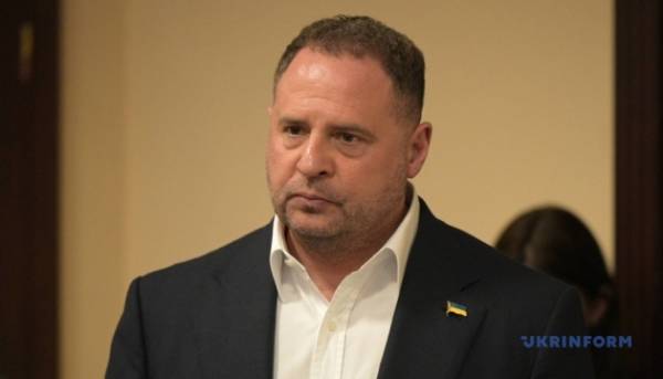 АКС залишив у силі арешт майна Єрмака 8 АКС залишив у силі арешт майна Єрмака 8