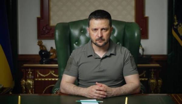 Зеленський: Путін продовжує робити ставку на балістику, Україні слід прискорити надання протиповітряних засобів. 3