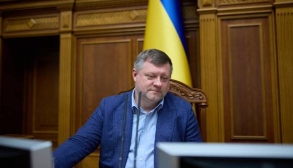 Корнієнко сподівається, що Рада схвалить кандидатуру Хмари на посаду міністра оборони 3 Корнієнко сподівається, що Рада схвалить кандидатуру Хмари на посаду міністра оборони 3
