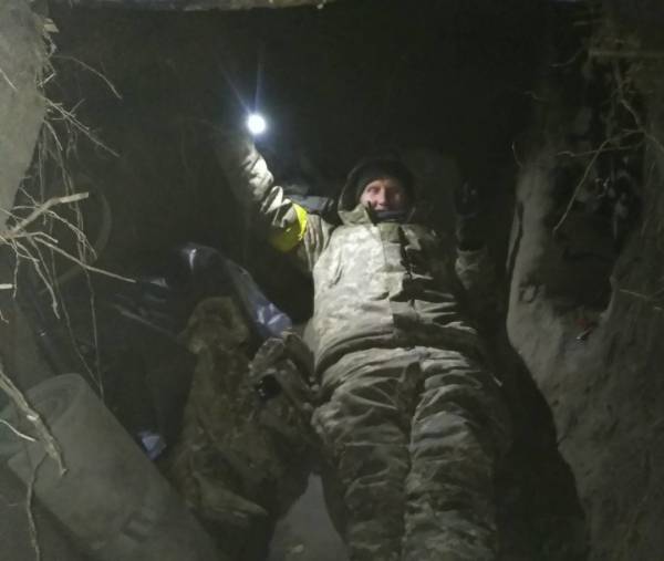 На згадку про молодшого сержанта Костянтина Красільнікова (позивний «Генріх») 21 На згадку про молодшого сержанта Костянтина Красільнікова (позивний «Генріх») 21