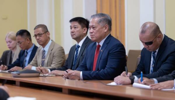 Головна 27 Україну вперше відвідала офіційна делегація з Міністерства оборони Філіппін.