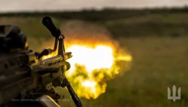 За останню добу на фронті сталося 180 зіткнень, ворог здійснив 54 авіанальоти