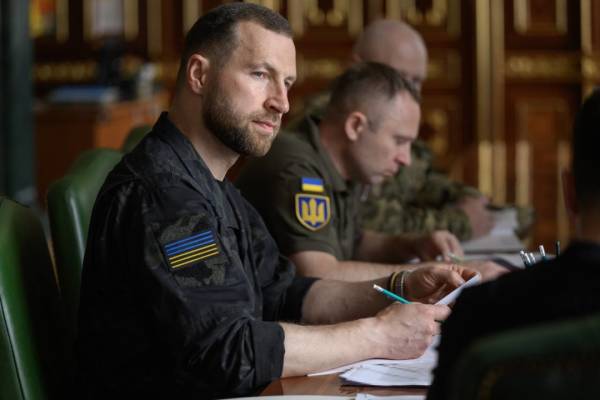 Зеленський схвалив план дальньої дії та список найважливіших об'єктів 5 Зеленський схвалив план дальньої дії та список найважливіших об'єктів 5