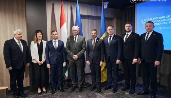 Українські та угорські омбудсмени обговорили шляхи співпраці 13 Українські та угорські омбудсмени обговорили шляхи співпраці 13