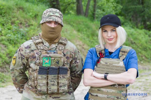 "Випробувано в бою": новий випуск присвячено специфіці українського пістолета "Форт-20" 7