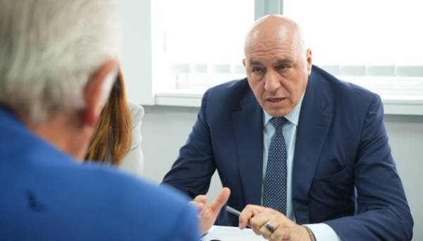 Глава оборонного відомства Італії висловив готовність запропонувати Федорову роль консультанта.