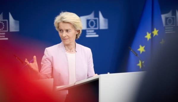 Головна 22 Європейський Союз надає Україні додатковий 1 мільярд євро для придбання безпілотників.