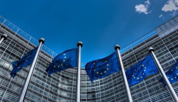 У Єврокомісії прокоментували потенційне відновлення мирних переговорів за участю США 7 У Єврокомісії прокоментували потенційне відновлення мирних переговорів за участю США 7