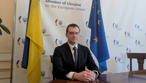Головна 32 Ченцов вважає, що восени реально відкрити ще чотири кластери для…