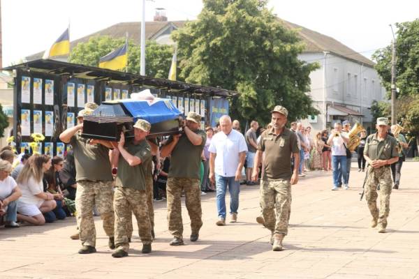 На згадку про бійця Сергія Поповича (позивний «Якут») 18 На згадку про бійця Сергія Поповича (позивний «Якут») 18