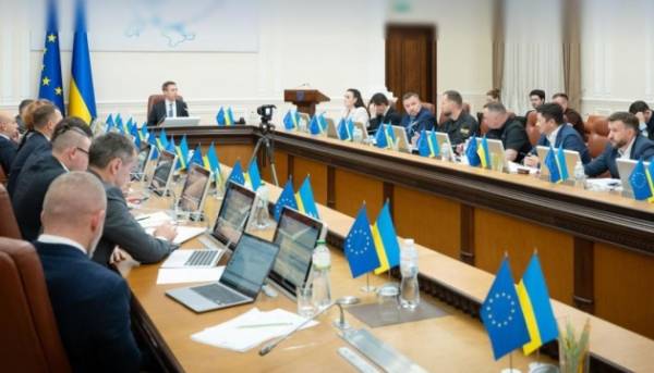 Кабінет Міністрів полегшив вивезення автомобілів, виготовлених в Україні.