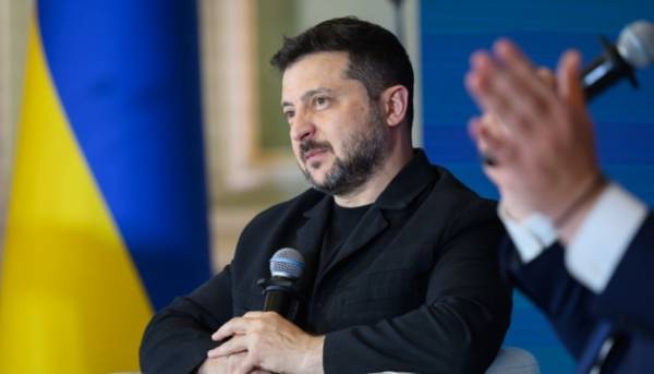 Президент Зеленський наголосив, що ключовим показником ефективності послів має бути обсяг наданої Україні військової та фінансової підтримки.