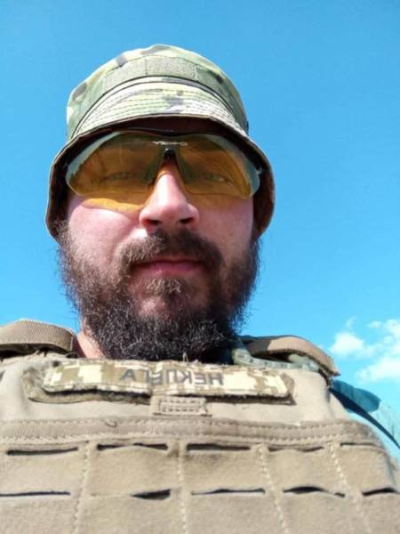 На згадку про молодшого сержанта Володимира Неклегу 9
