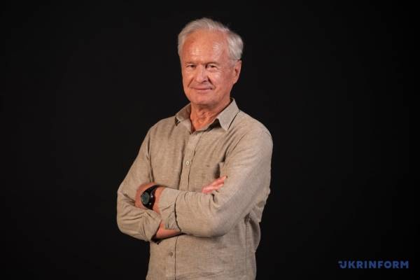 Юрій Костенко розповів про 24 серпня 1991 року: Опозиціонери співали український гімн, а комуністи сиділи налякані. 4