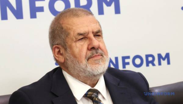 Мова кримських татар потребує законодавчих доповнень для свого розвитку – заявляє Чубаров.
