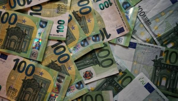 Вартість долара та євро 10 серпня 11
