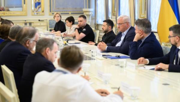 Зеленський обговорив із делегацією Світового конґресу українців шляхи посилення міжнародної допомоги Україні.