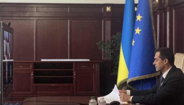 Посол та міністр закордонних справ Нідерландів обговорили допомогу Україні та її приєднання до Євросоюзу
