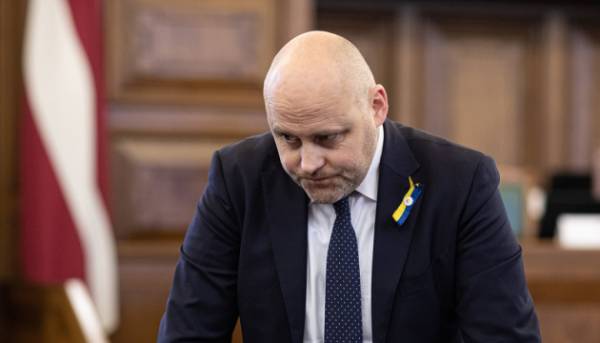 Латвійський прем'єр: Росія повинна оплатити війну проти України за рахунок заморожених активів 9