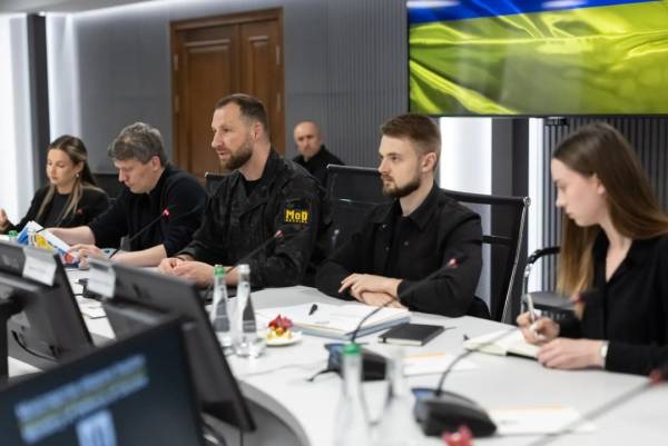 Хмара провів зустріч з головнокомандувачем Збройних сил Норвегії для обговорення підготовки до угоди щодо дронів. 5