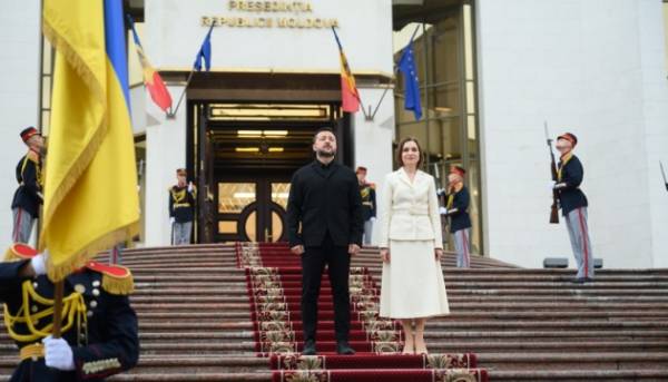 Зеленський провів зустріч із Санду в Кишиневі 7
