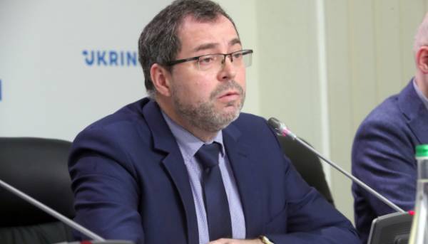 Ватикан рішуче виступає за цілісність українських земель – представник при Святому Престолі