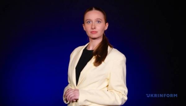 Фінансові новини: навіть в умовах бойових дій, громадяни України започатковують власну справу та інвестують у державні облігації.