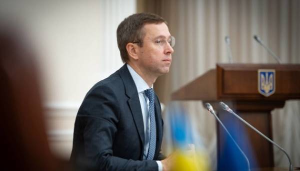 Корецький доручив міністерствам та відомствам визначити 3-5 питань, що потребують термінового вирішення
