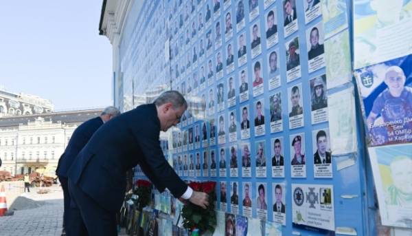 Міністри закордонних справ України та Азербайджану вшанували пам’ять загиблих захисників України.