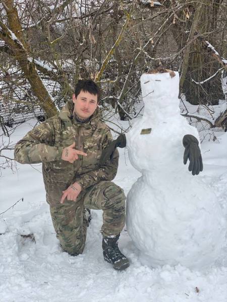 На згадку про штурмовика з Австралії Брока Тенанта Грінвуда 14 На згадку про штурмовика з Австралії Брока Тенанта Грінвуда 14