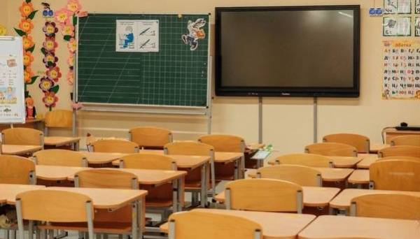 Більше ніж половина освітніх установ не відповідають санітарним нормам, за даними Держпродспоживслужби.
