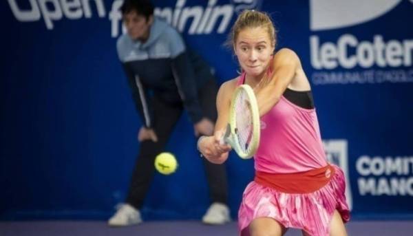Головна 54 Підрез вийшла до наступного раунду турніру WTA 125…