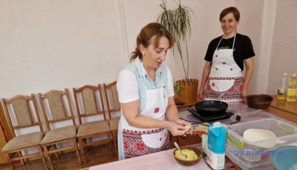 Чи наготувала Одарка Карася шпротами?