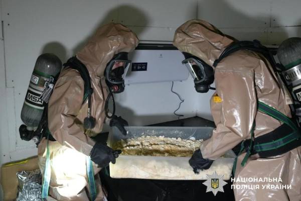 Наркотиків на 540 мільйонів гривень вилучили: в Україні завершено масштабну операцію «Рубікон» 16 Наркотиків на 540 мільйонів гривень вилучили: в Україні завершено масштабну операцію «Рубікон» 16