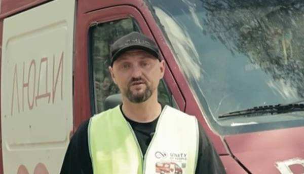 Головна 37 «Я записую це відео у безпечному місці»: волонтер Пуришев, який…