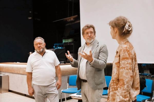 Директор з мистецтва американського The Public Theater побував у Театрі на Подолі 8 Директор з мистецтва американського The Public Theater побував у Театрі на Подолі 8