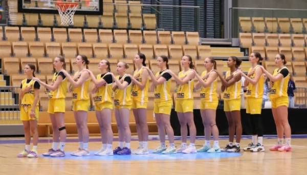 Українська дівоча збірна з баскетболу виступить у півфіналі чемпіонату Європи 2026 року. 1