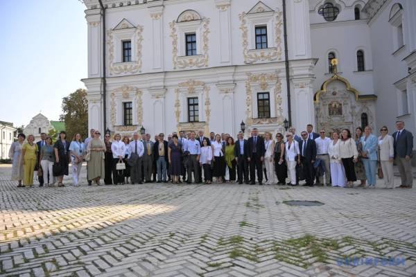 Як зробити з Києво-Печерської лаври український Ватикан 15 Як зробити з Києво-Печерської лаври український Ватикан 15