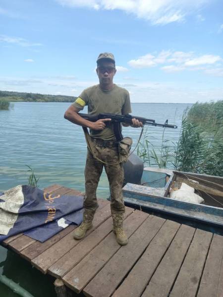 На згадку про бійця Сергія Поповича (позивний «Якут») 12 На згадку про бійця Сергія Поповича (позивний «Якут») 12