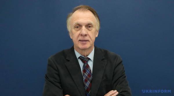 Якщо Росія не розпадеться сьогодні, вона неодмінно програє завтра. 9 Якщо Росія не розпадеться сьогодні, вона неодмінно програє завтра. 9