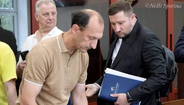 Захисник заявив, що суд змінив запобіжний захід для полковника Червінського. 15 Захисник заявив, що суд змінив запобіжний захід для полковника Червінського. 15