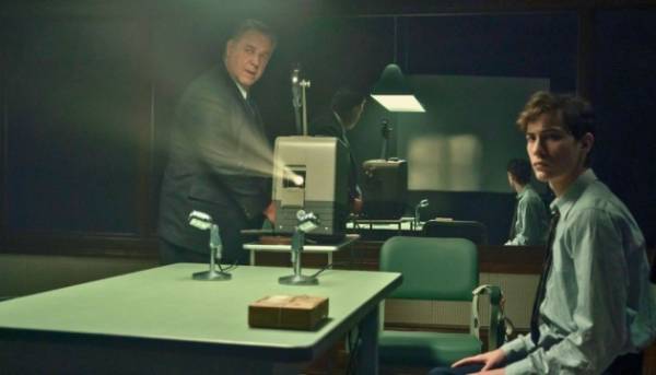 Netflix презентував трейлер трилера-біографії «Теракт», де головну роль виконав Рассел Кроу