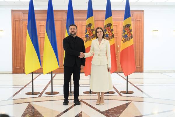 Зеленський провів зустріч із Санду в Кишиневі 5