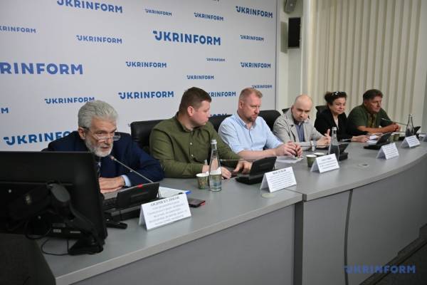Росія може утримувати понад 118 тисяч українців, позбавлених зв'язку та ізольованих - Координаційний штаб 10 Росія може утримувати понад 118 тисяч українців, позбавлених зв'язку та ізольованих - Координаційний штаб 10