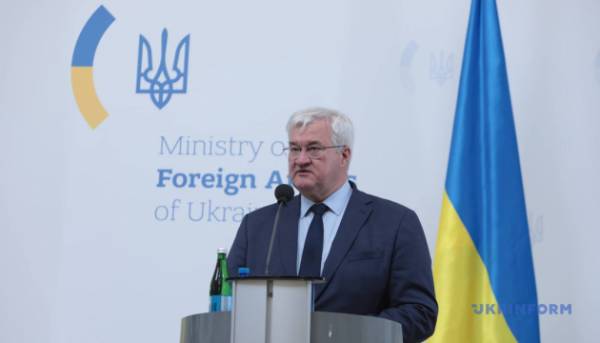 Головна 25 Сибіга висловився щодо випадків із безпілотниками в Молдові та Румунії